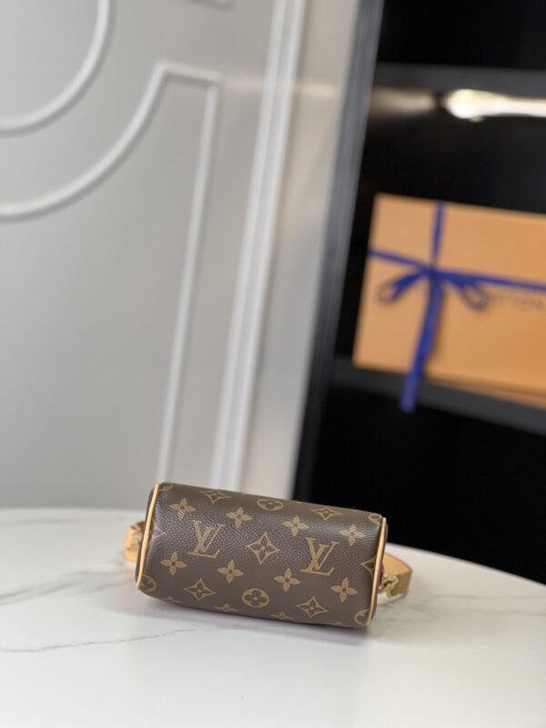 Authentic LOUIS VUITTON Monogram Nano Speedy M81085 Boston bag - Image 5