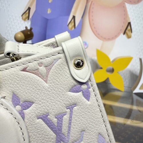 LOUIS VUITTON OntheGo PM Shoulder Handbag M25770 Monogram empreinte Dream Cream - Image 6