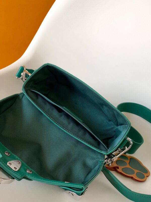 LOUIS VUITTON M12686 Monogram Heritage Pharrell Williams Seoul Trunk Bag Box - Image 4