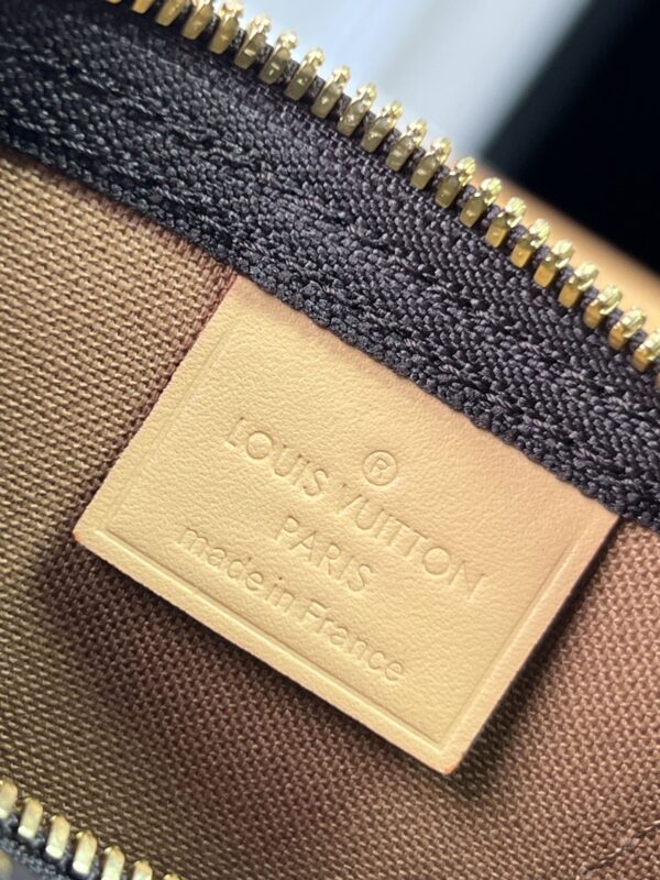 Authentic LOUIS VUITTON Monogram Nano Speedy M81085 Boston bag - Image 10