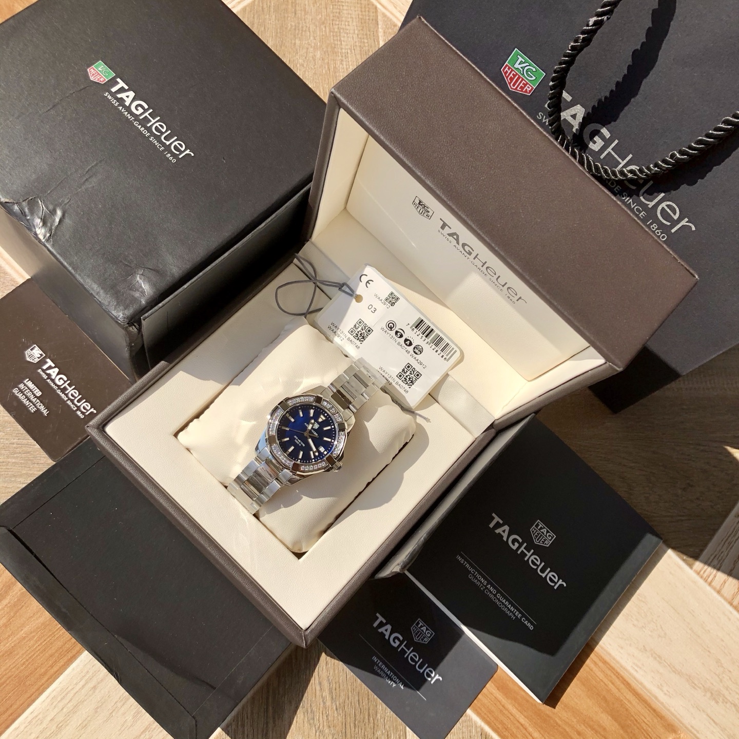 TAG Heuer Aquaracer Quartz Diamond Bezel 35 mm Stainless Steel WAY131N Watch