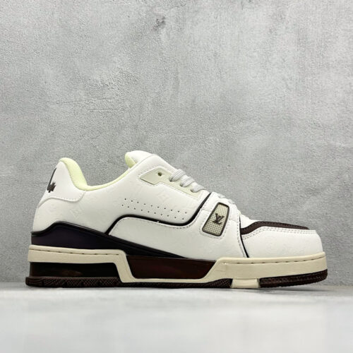 Louis Vuitton Trainer Low Sneaker  Men's and Women Trainer Sneaker - Image 3