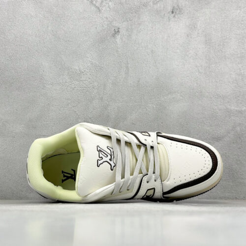 Louis Vuitton Trainer Low Sneaker  Men's and Women Trainer Sneaker - Image 4
