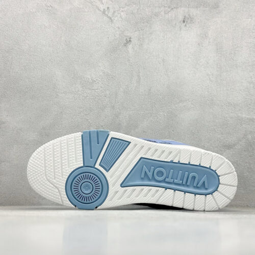 Louis Vuitton Trainer Low Sneaker  Men's and Women Trainer Sneaker - Image 5