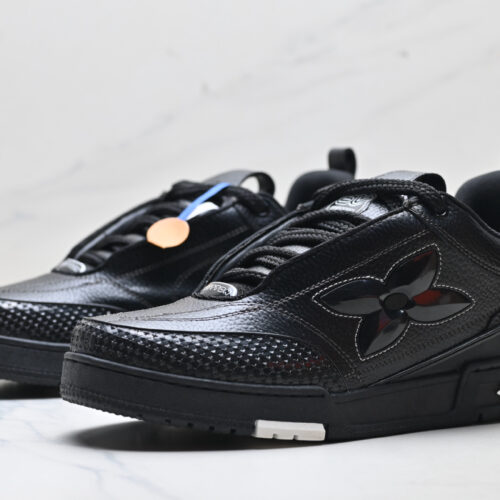 Louis vuitton Men's and Women Trainer Sneaker - Image 5