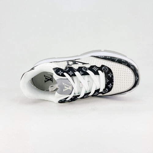 Louis Vuitton White Black Men’s Trainer Sneaker - Image 5