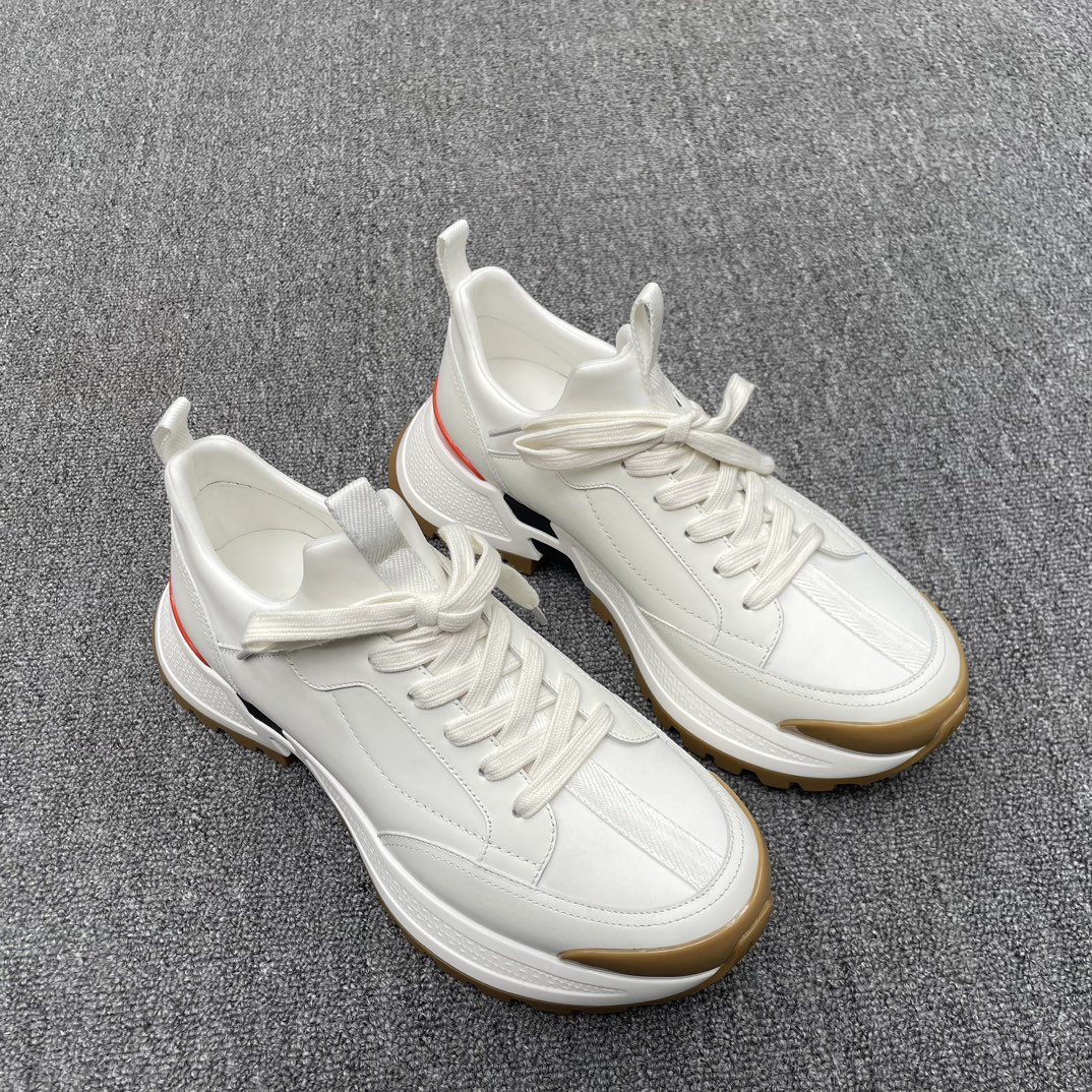 0 (1) Hermes Men's White Athletic Shoes - Image 1