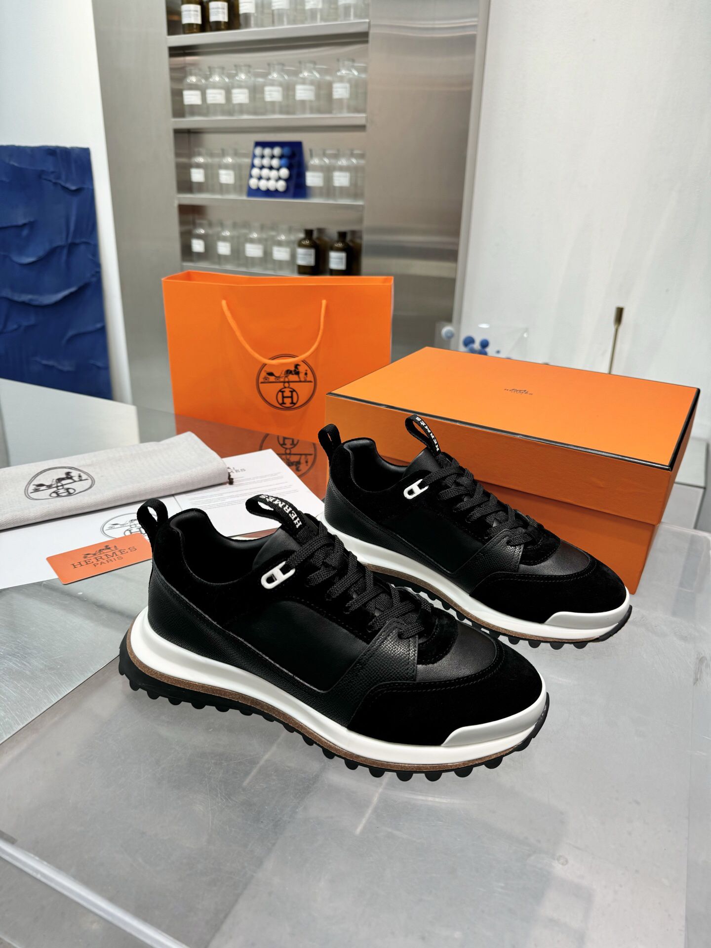 0 (1) Hermes Men's Sneakers Shoes - Image 1