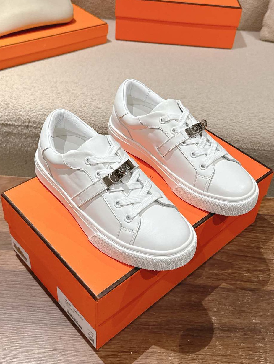 17 Hermes Men's White Casual Shoes - Image 1