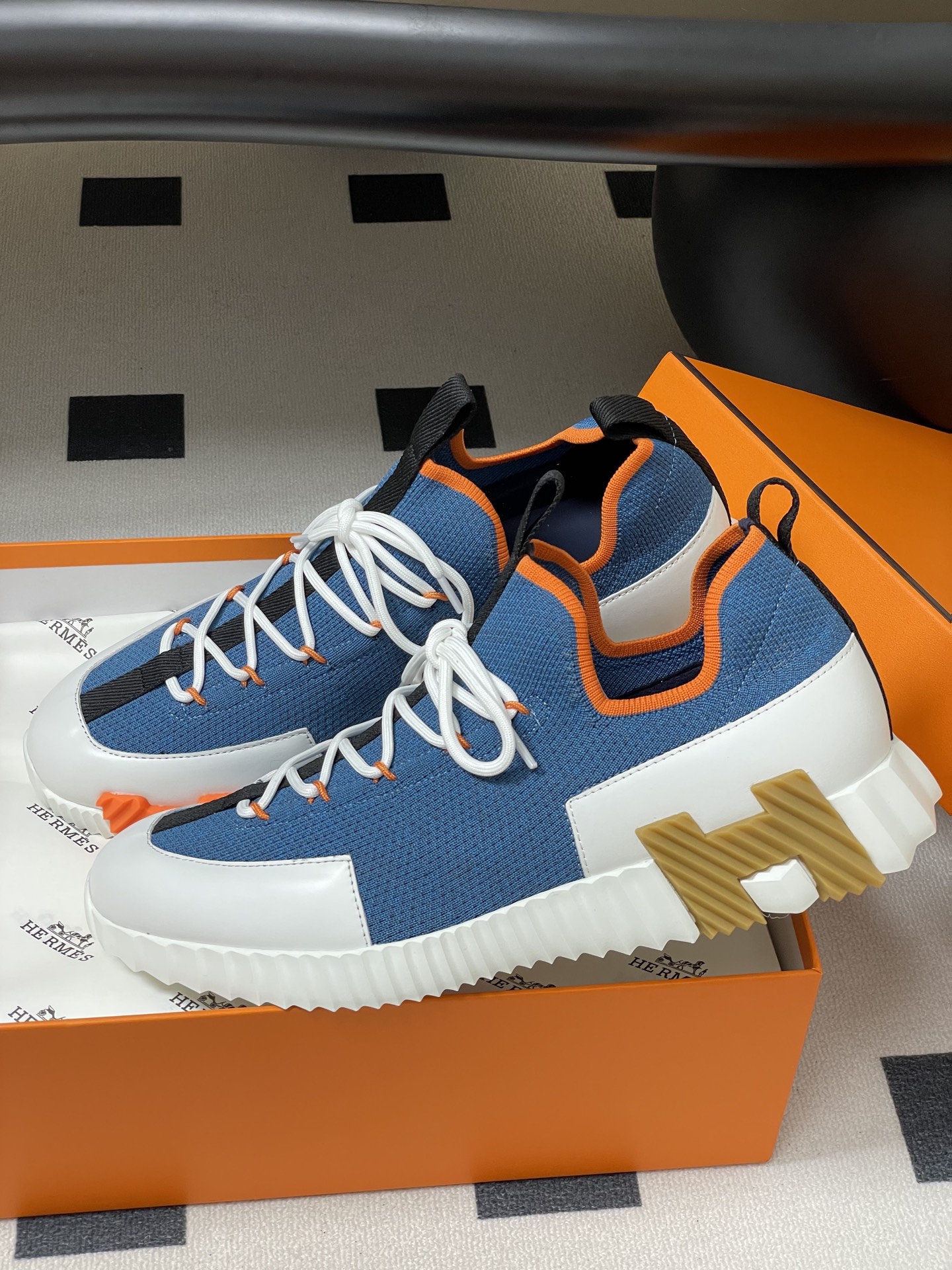 2 HERMES Men's Women's SNEAKER Shoes LIFT NEW BOXED - Image 1