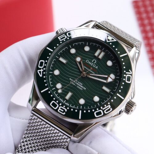 OMEGA Seamaster Series Black 300m Diving Men's Watch 210.30.42.20.01.010 - Image 4