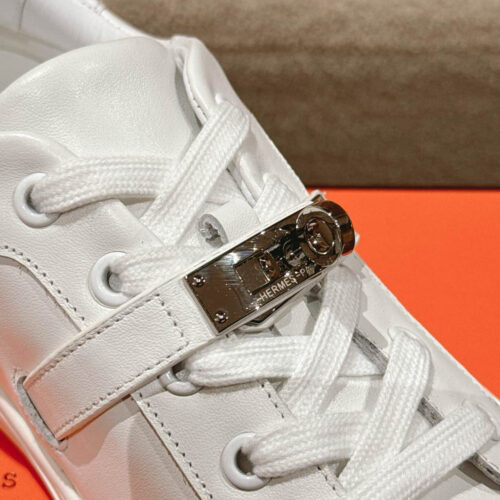 Hermes Men's White Casual Shoes - Image 3