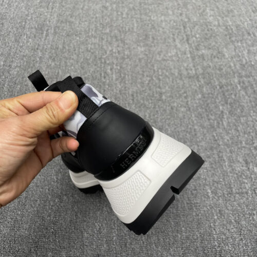 Hermes Men's Black/White Athletic Shoes - Image 4