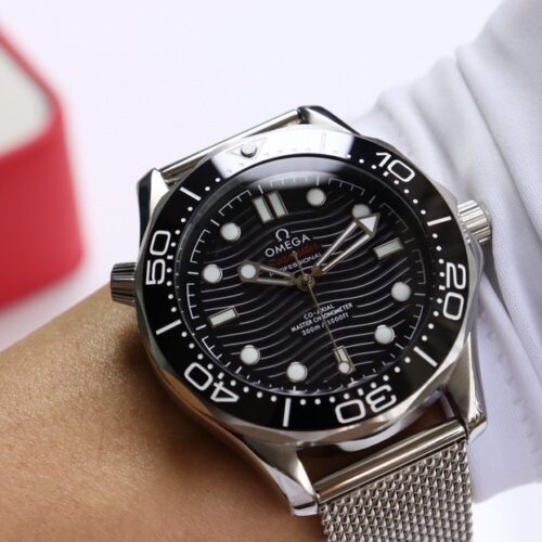 OMEGA Seamaster Series Black 300m Diving Men's Watch 210.30.42.20.01.010 - Image 3