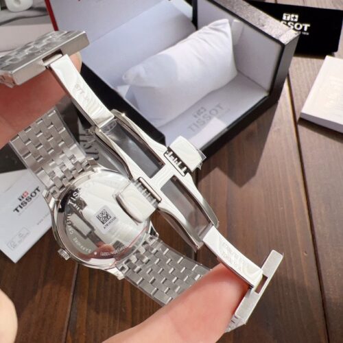 Tissot Classic Men's Watch Black 42MM T063.610.11.038.00 - Image 4